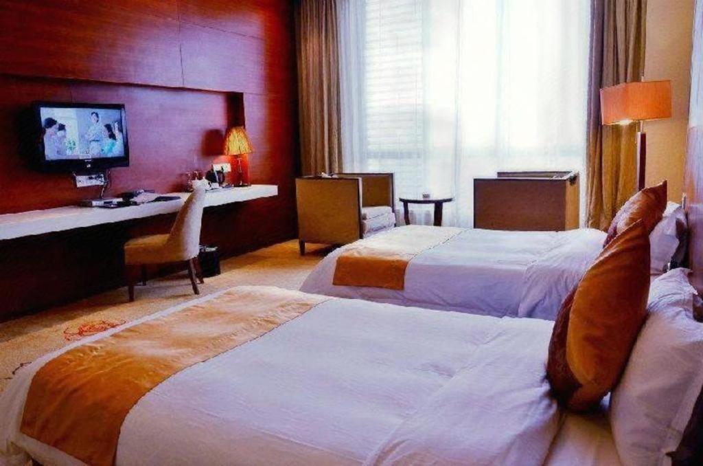 Suzhou Phoenix Hotspring Resort Zhangjiagang Екстериор снимка
