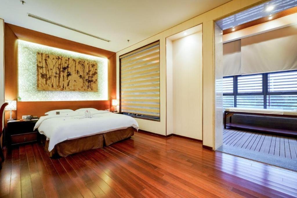 Suzhou Phoenix Hotspring Resort Zhangjiagang Екстериор снимка