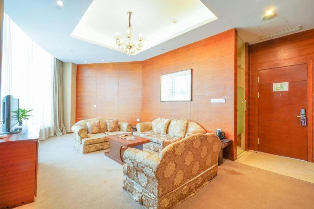 Suzhou Phoenix Hotspring Resort Zhangjiagang Екстериор снимка